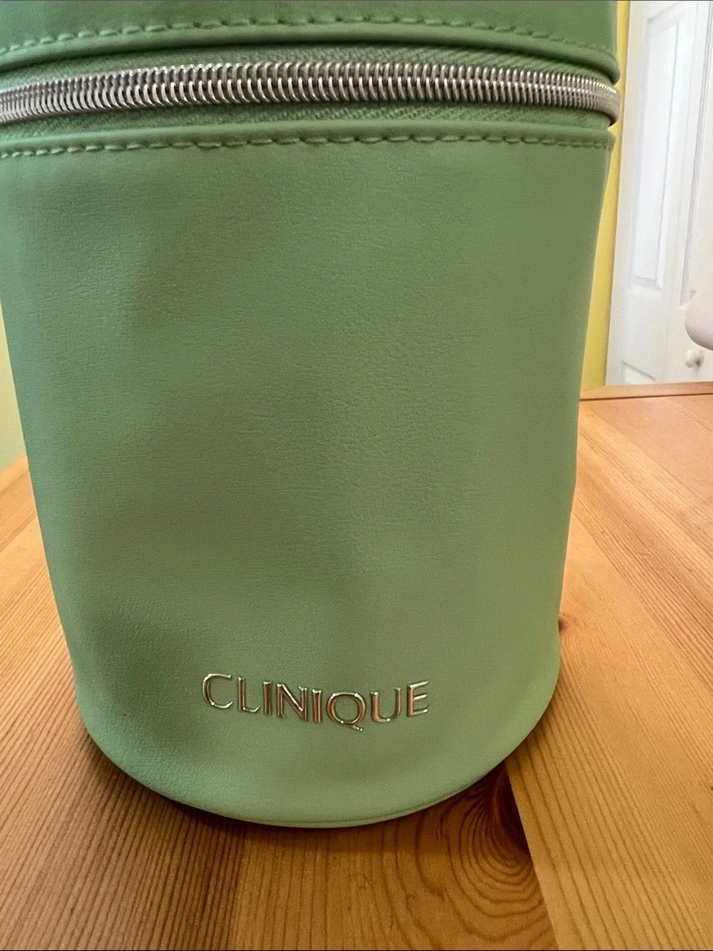 Clinique Green Round Makeup Bag